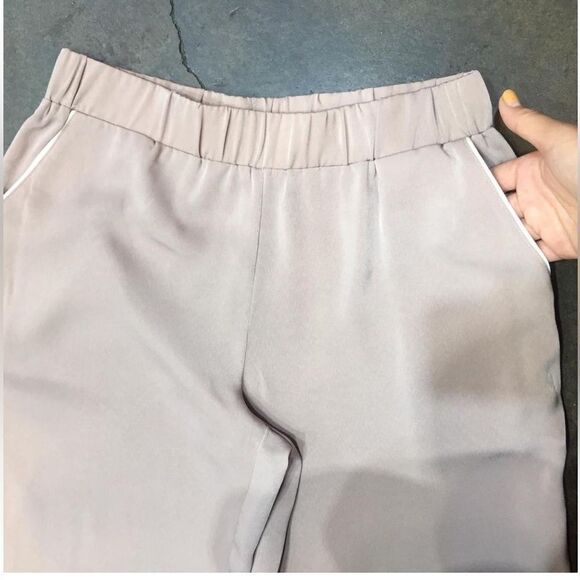 Rokoko Set Women’s Pants/ Shirt Color Nude Short Sleeve Size Small Pockets  NWT - Picture 2 of 16